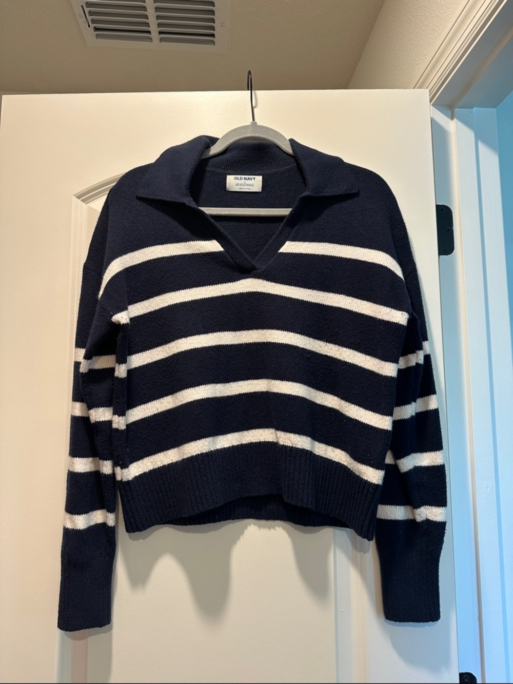 Old Navy Navy and White Striped V-Neck Collared Sweater Small